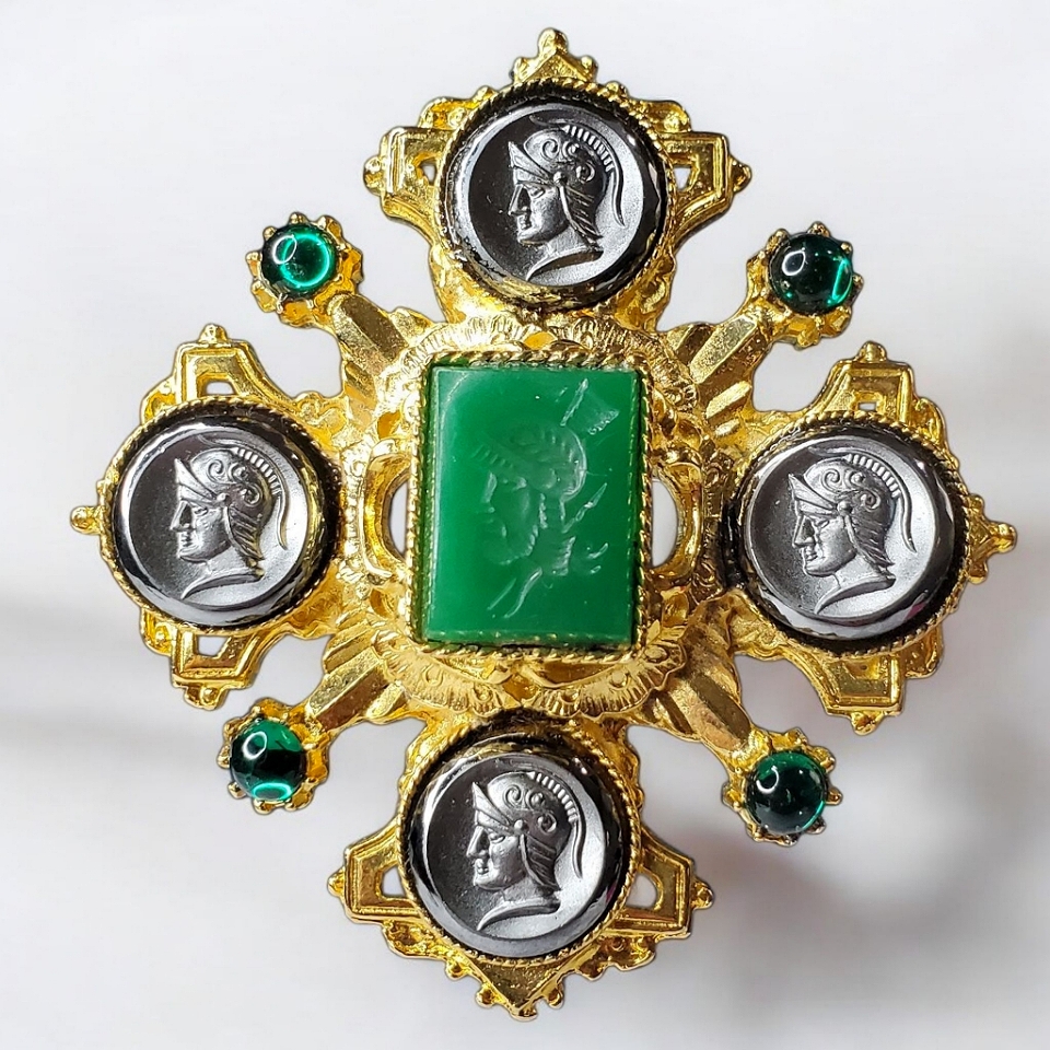 Florenza Rare Intaglio Glass Etruscan Gladiator Maltese Cross Brooch